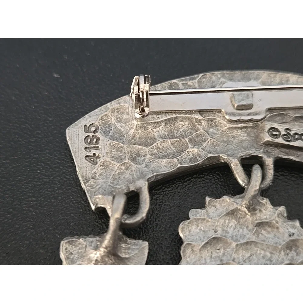 Pin Art 'I Love Gardening' Pewter Brooch Pin‎ Red Enamel Heart Design